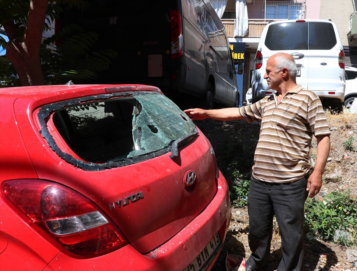 İzmir Konak'ta Su Borusupatladı