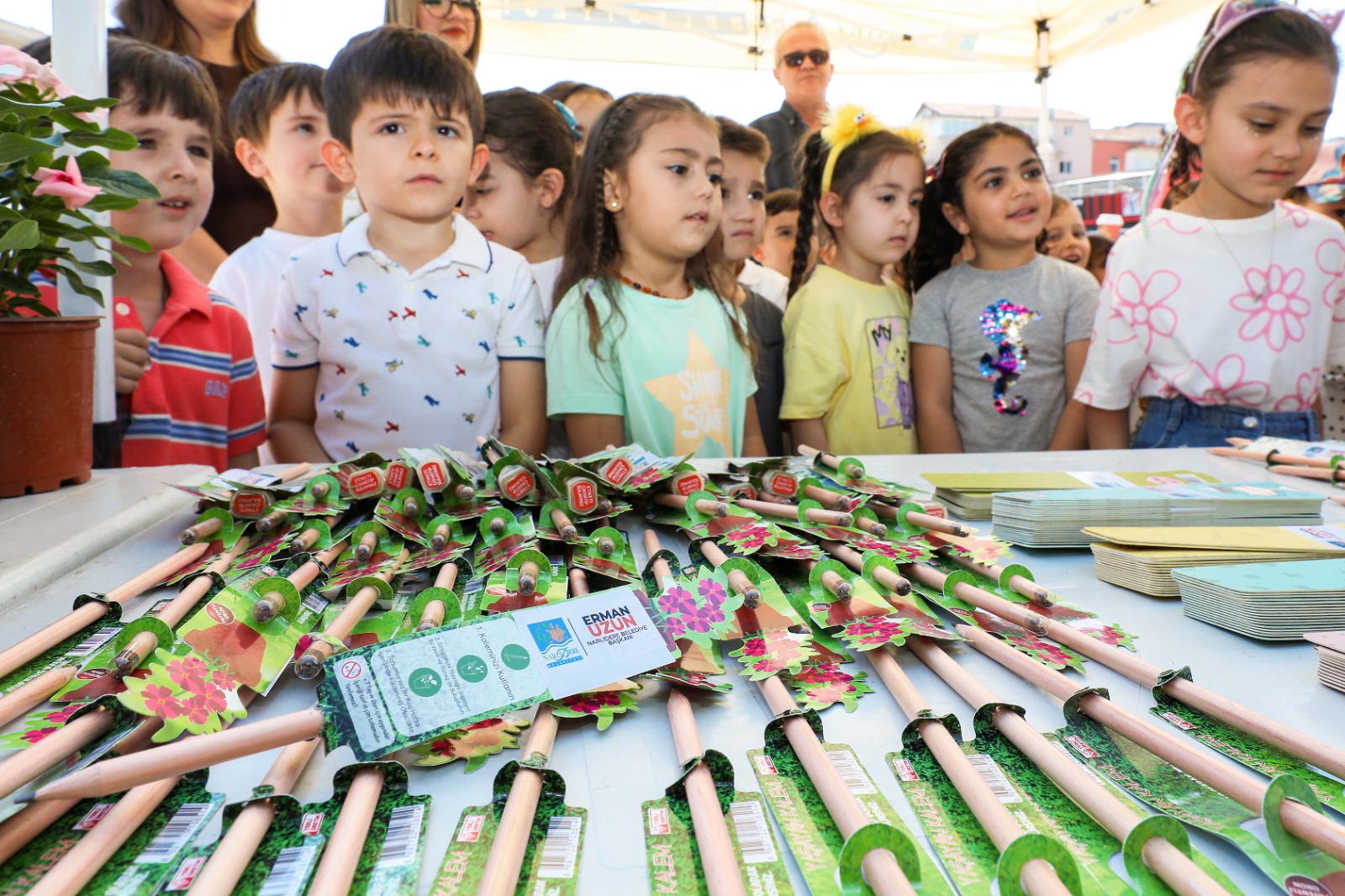 Atıklar sanata dönüşüyor: Bilinçlendirme stantları yoğun ilgi gördü
