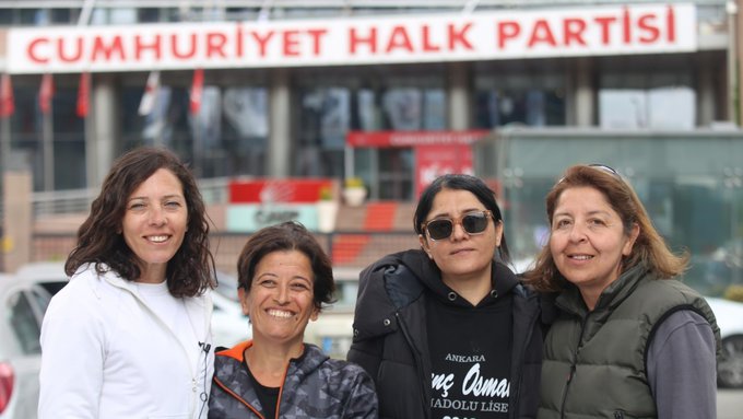 Çiğli işçileri işini geri istiyor