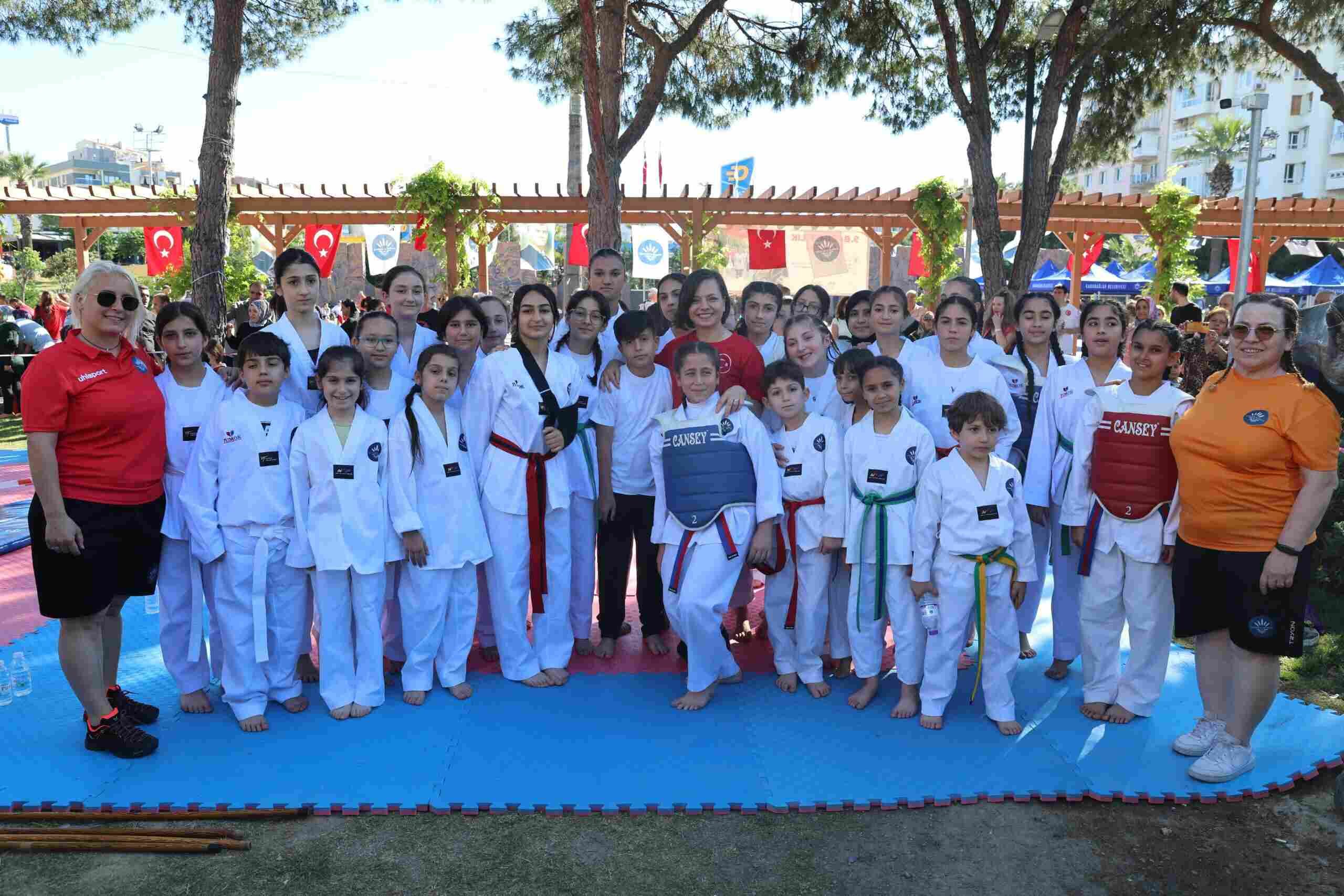 Karabağlar Bağımsızlık Yürüyüşü