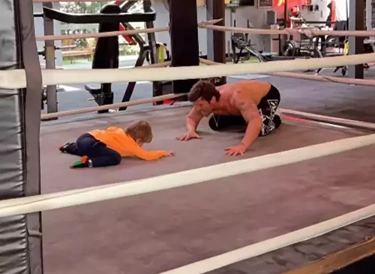 Tatlıtuğ’dan Instagram paylaşımı