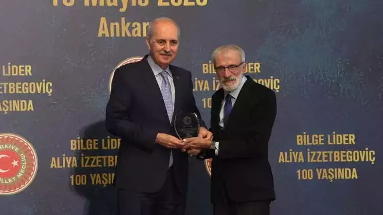 "Aliya'nın ahlak anlayışı evrensel bir değerdi"