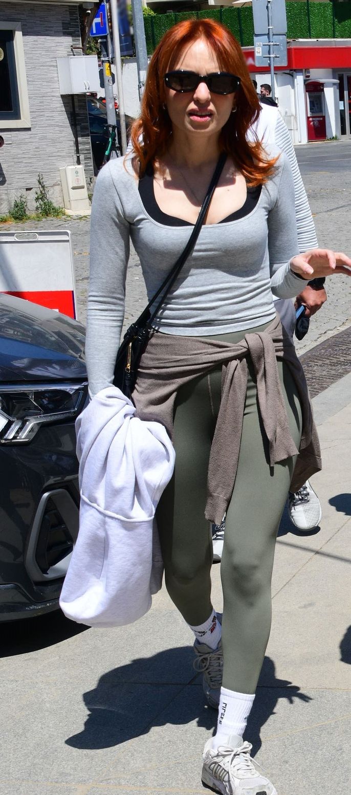 Nilperi Şahinkaya-4