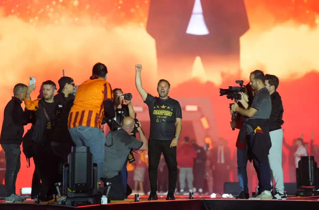 Fenerbahçe’ye göndermeli mesaj