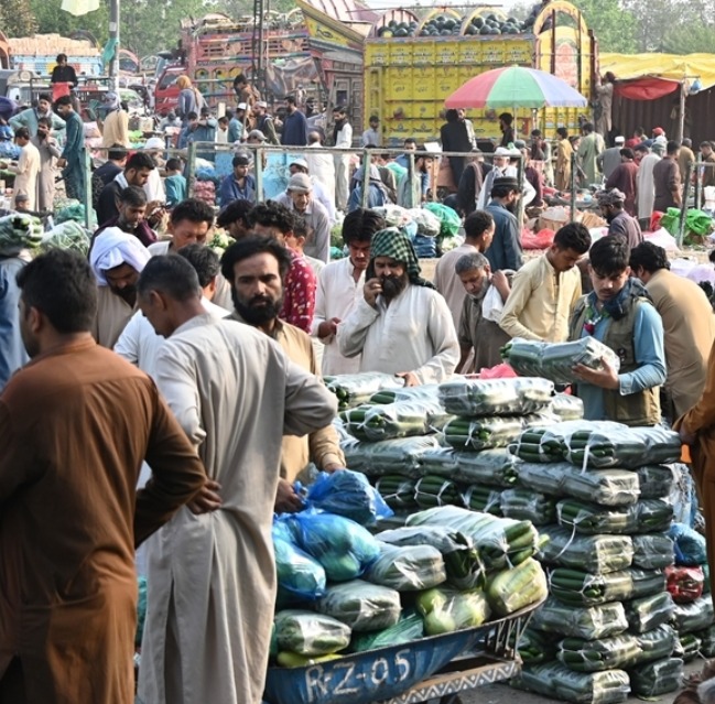 Halk arasında endişe ve belirsizlik hüküm sürüyor