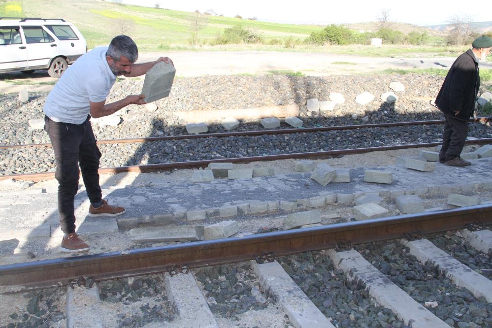 Parasını Alamayan Işçiler 3