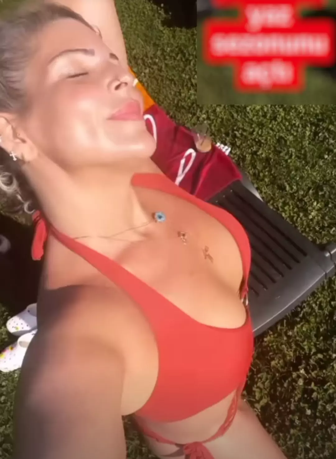 Bikini pozu sosyal medyada gündem oldu