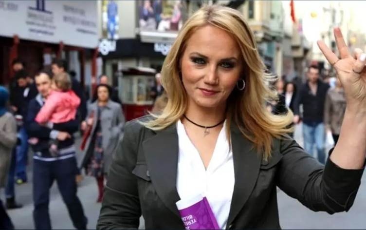Pinar Aydinlar Kimdir