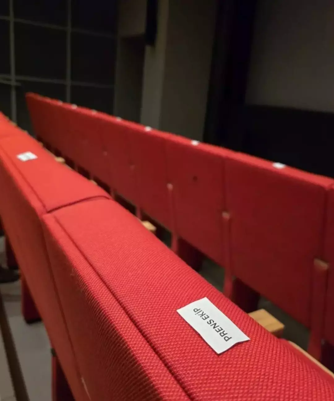 MGX ile Max arasında anlaşmazlık