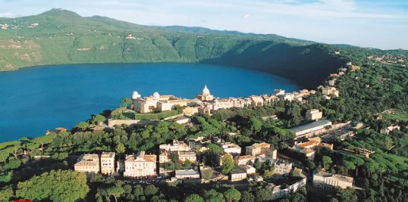 Muhteşem Saray yeni papayı bekliyor