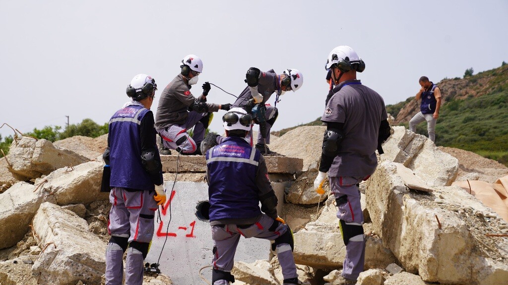 Seferihisar Belediyesi Arama Kurtarma Ekibi