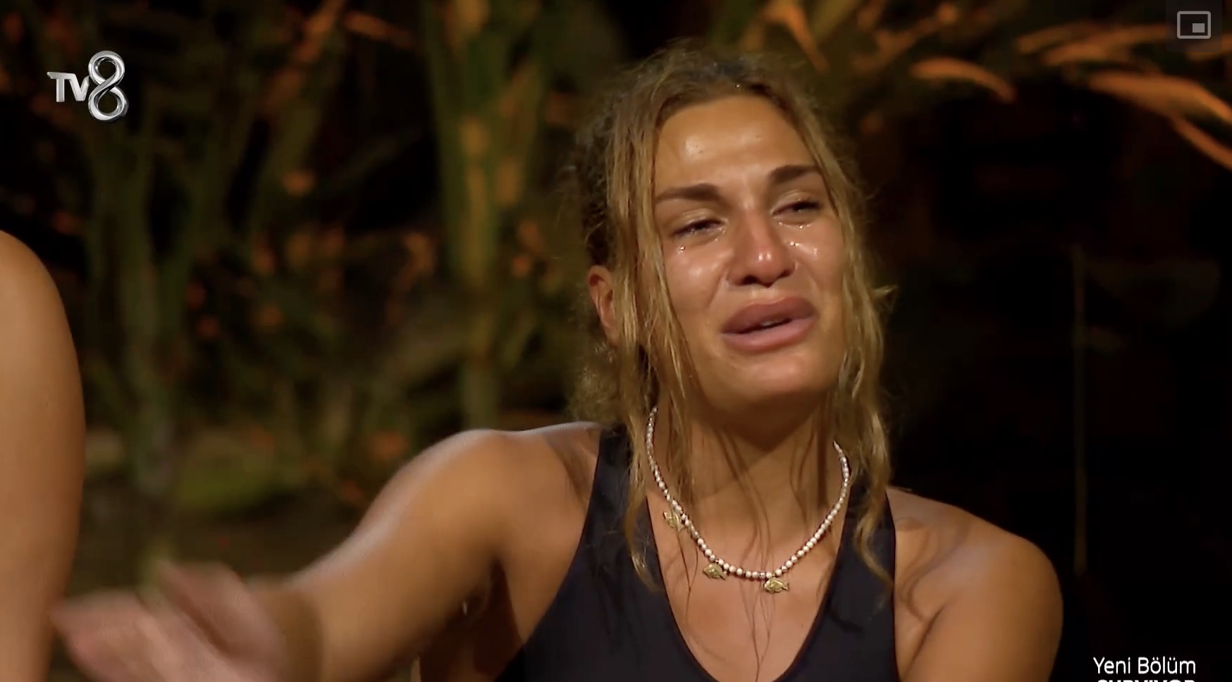 Survivor Almeda Ne Yapti