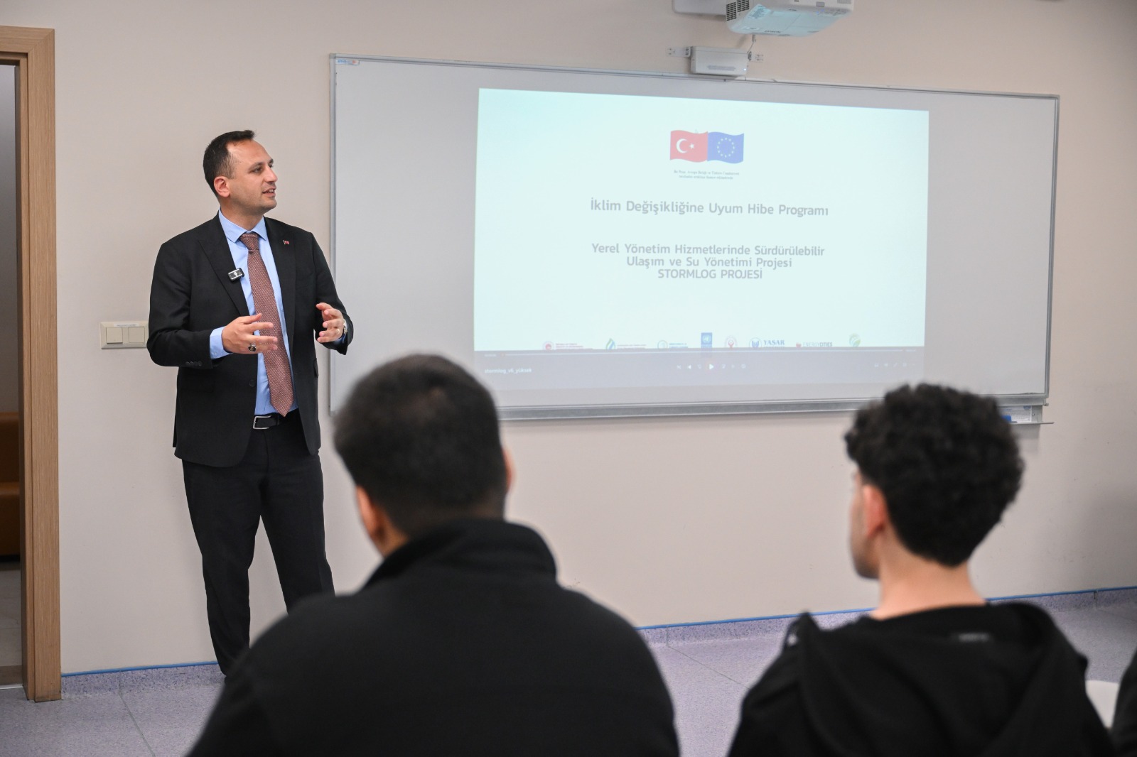 Yaşar Üniversitesi