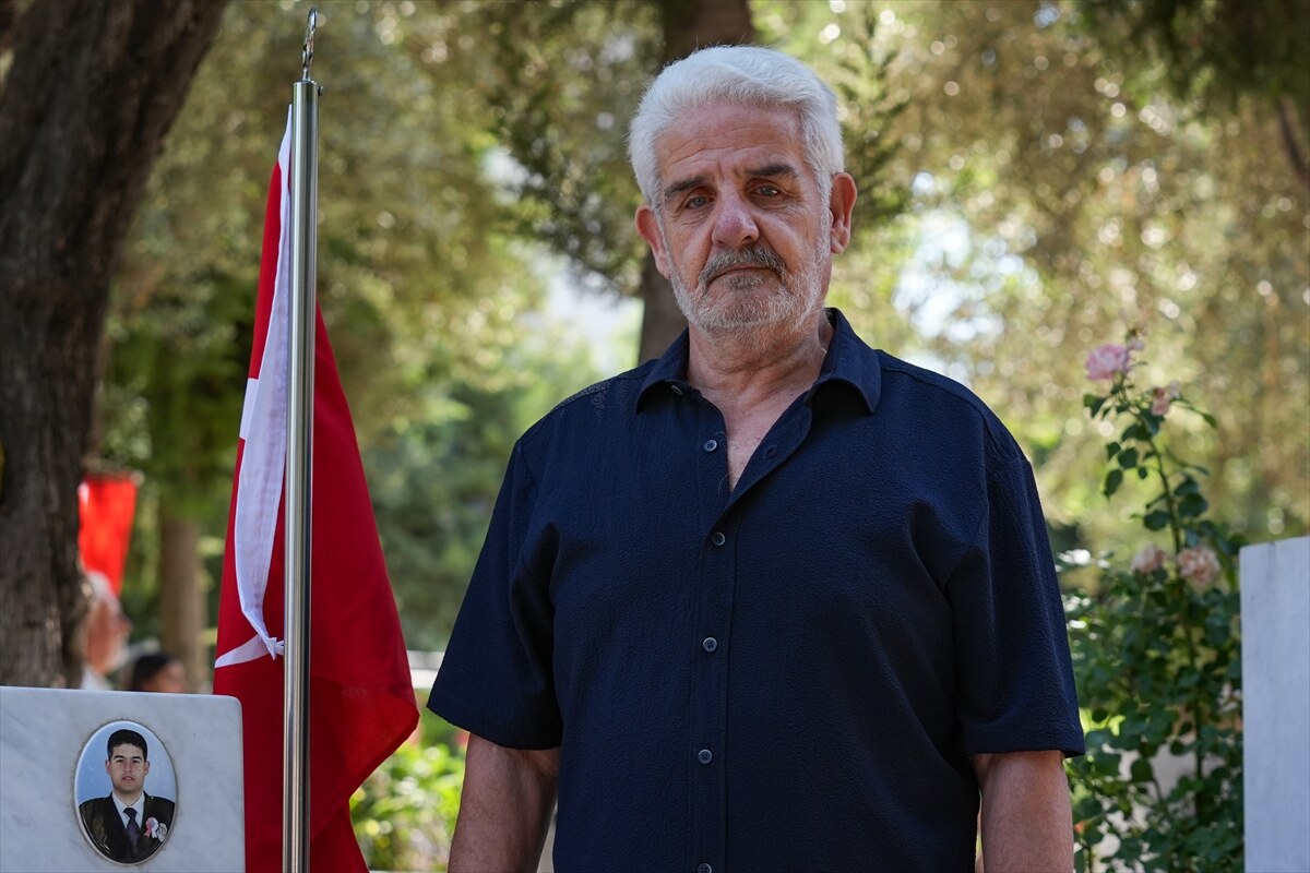 İzmir’de şehitler unutulmadı-3