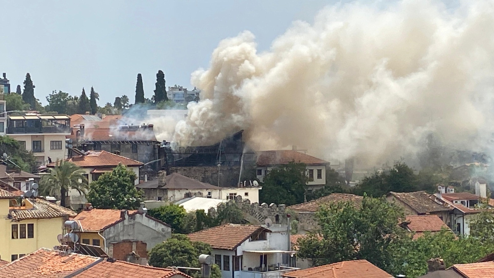 İtfaiyeden hızlı müdahale felaketi önledi