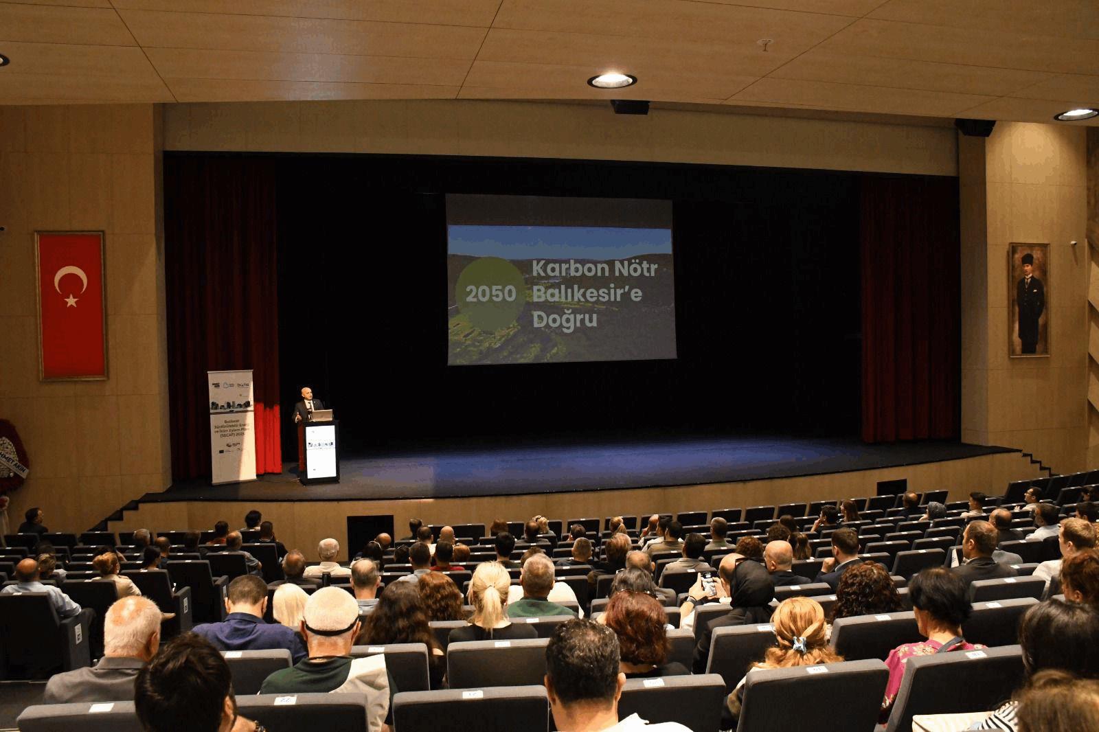 Avlu Kongre ve Kültür Merkezi