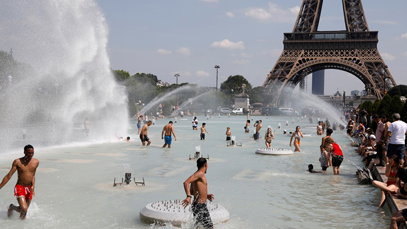 Avrupa aşırı sıcaklarla boğuşuyor
