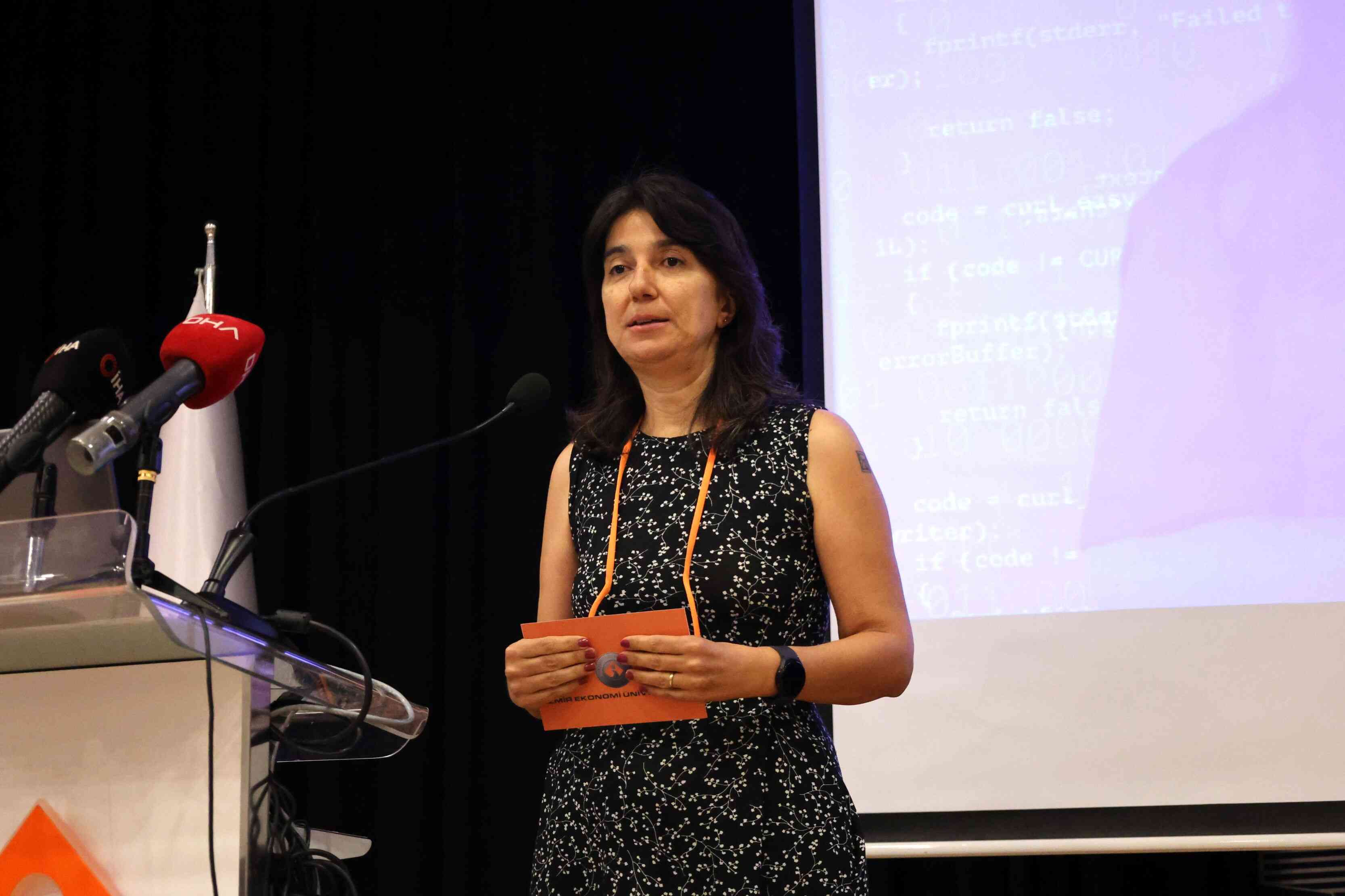 Ayça Kumluca Topallı