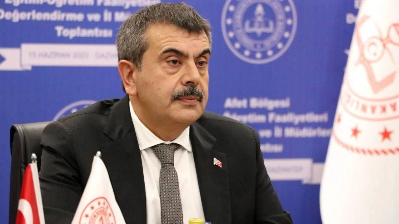 Bakan Tekin-5