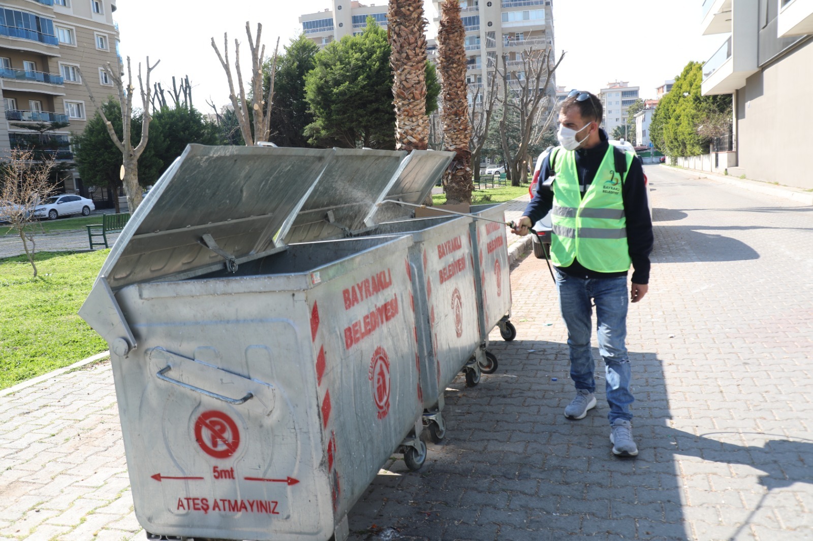 24 Mahallede kapsamlı ve titiz ilaçlama faaliyetleri