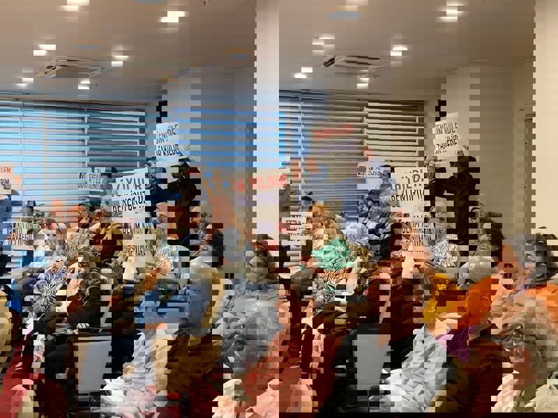 Bayraklı'da Kentsel Dönüşüm Mağdurları Mecliste İtirazlarınız Yüzünden Ölüyoruz” (1)