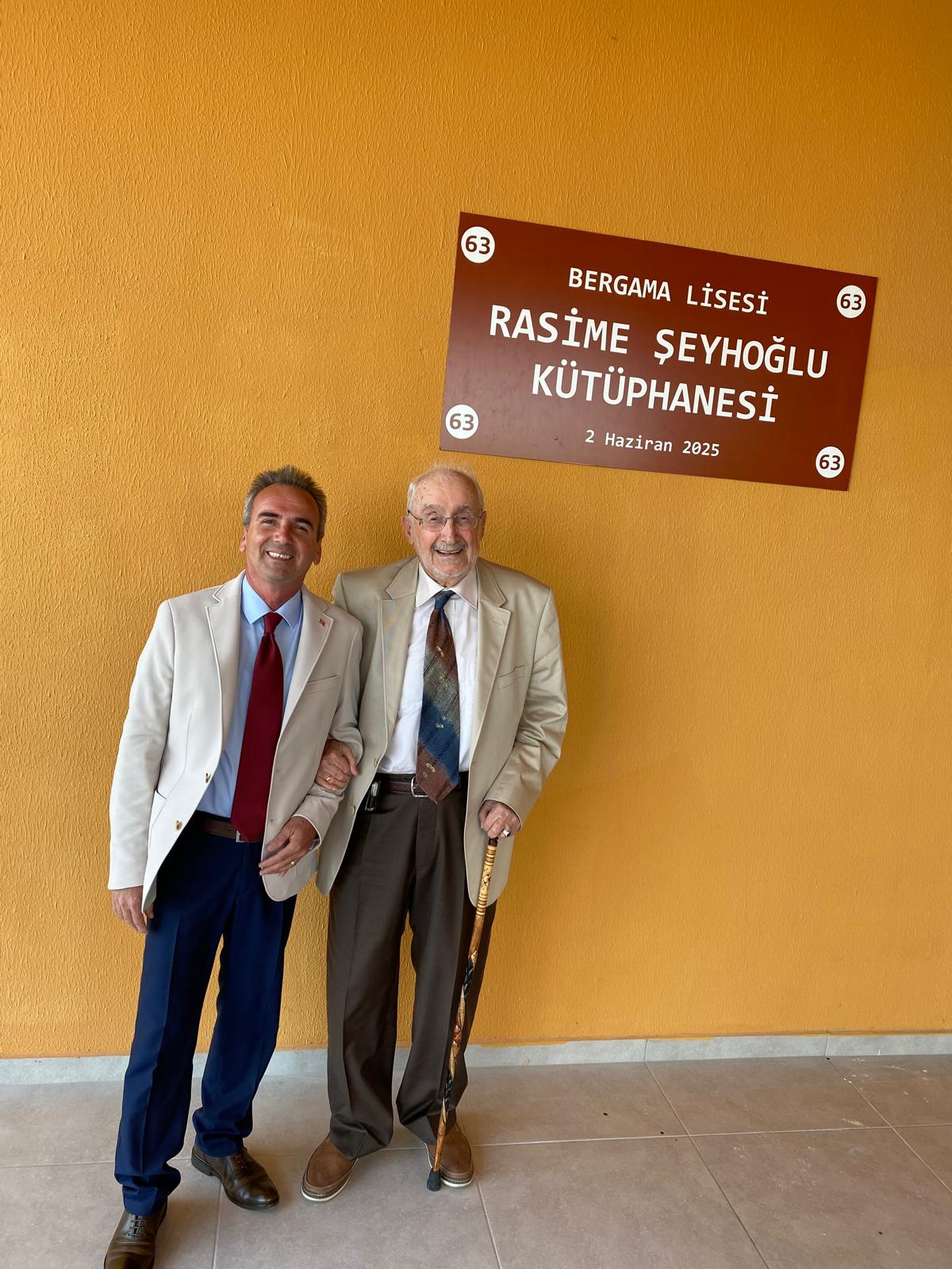 Bergama Li̇sesi̇’nde Yaşadiğimiz Mutluluk 3