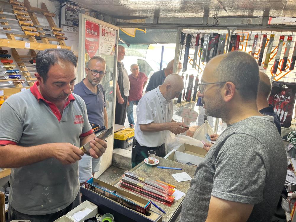 “Ellerimle hissederek bileyim yapıyorum”