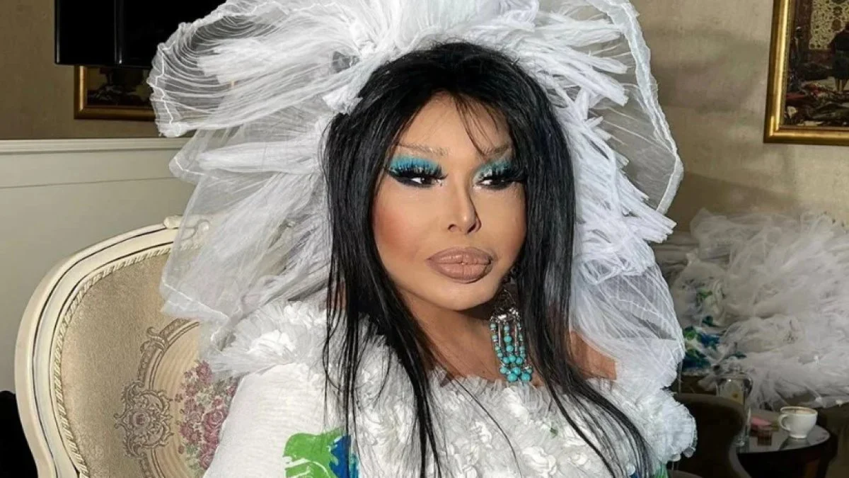 Bülent Ersoy’a Övgü
