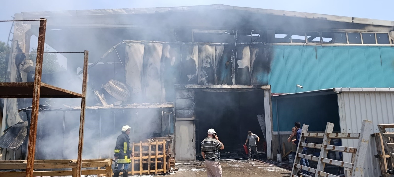 Çan'da fabrika yangını dehşeti ve ağır yaralanma