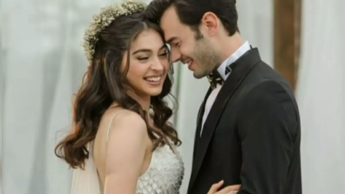 Cemre Baysel Ve Aytaç Şaşmaz 1