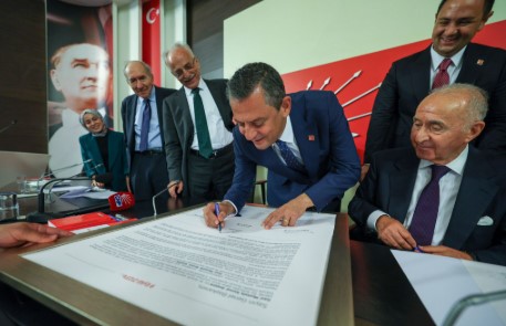 CHP'de saflar netleşiyor