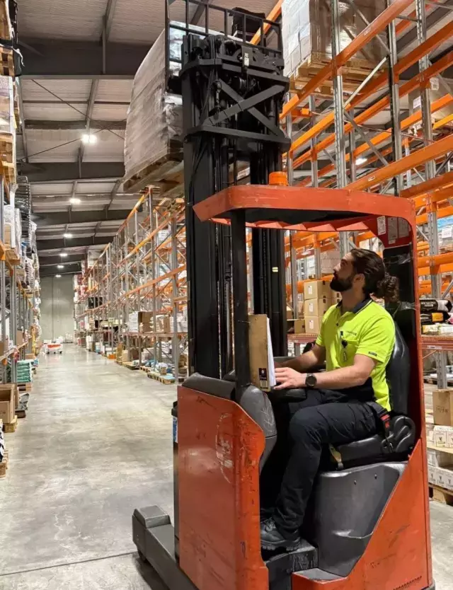 Conor Tracey Asıl Işi