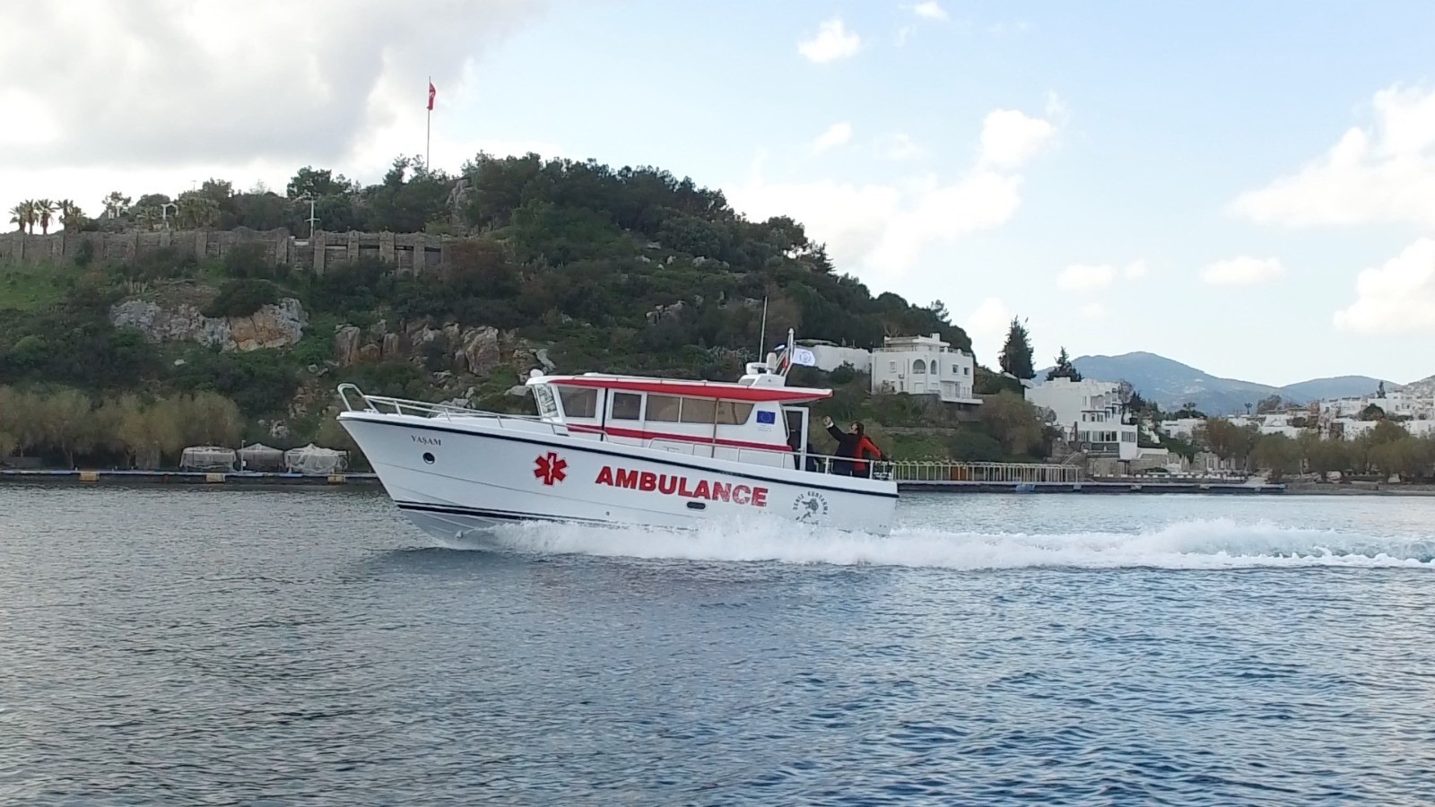 "Yaşam" deniz ambulansı hızır gibi yetişti