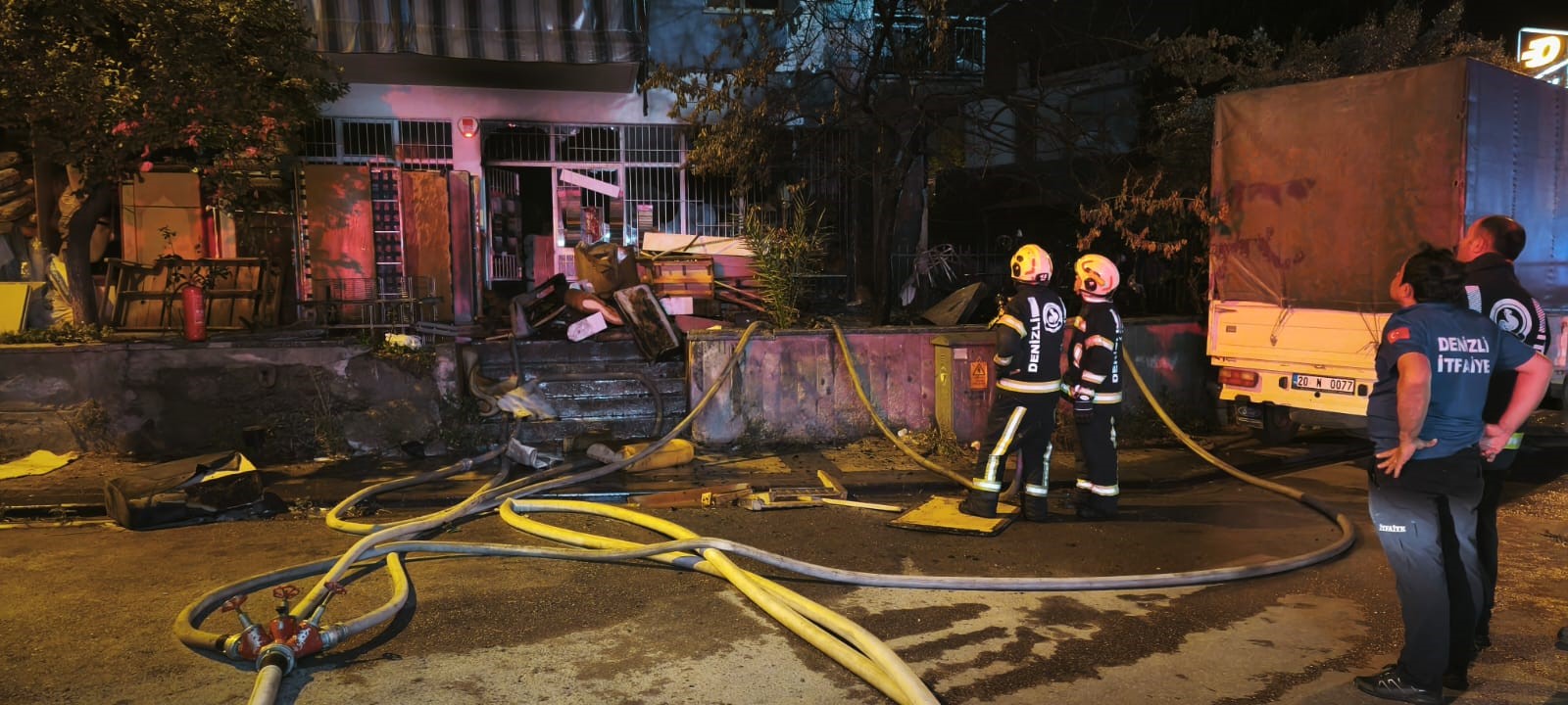 Maddi hasar var, can kaybı yok