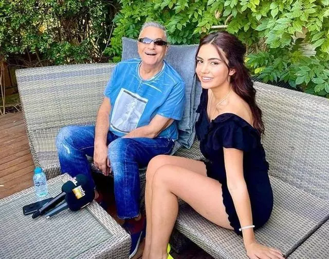 Ece Ronay Ve Mehmet Ali Erbil