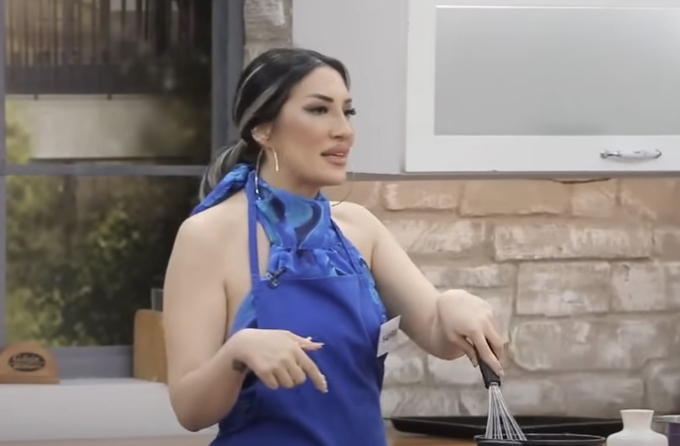 Gelinim Mutfakta Sahra Kimdir