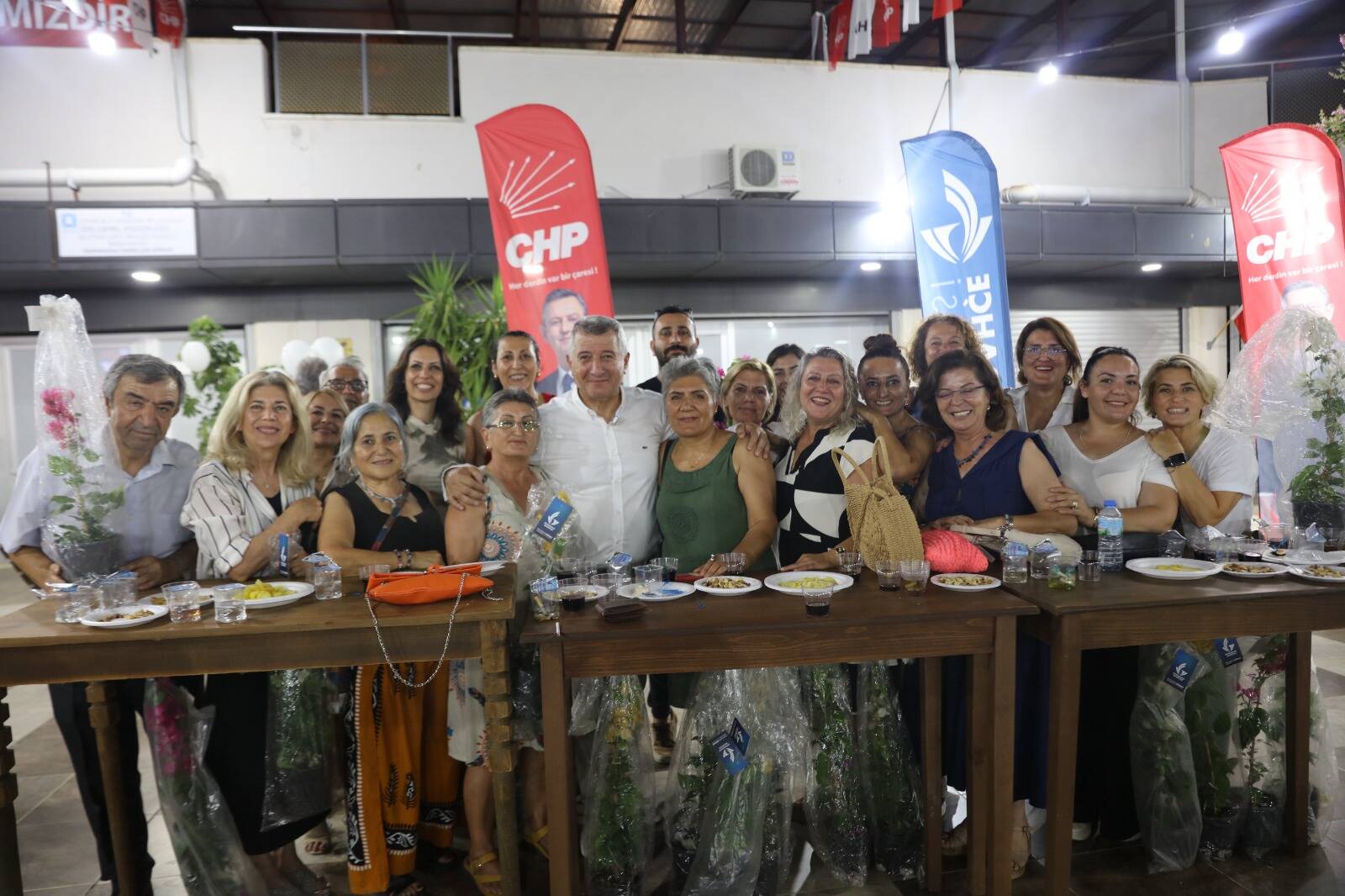 Güzelbahçe Atatürk Kültür Merkezi Demokrasi Meydanı