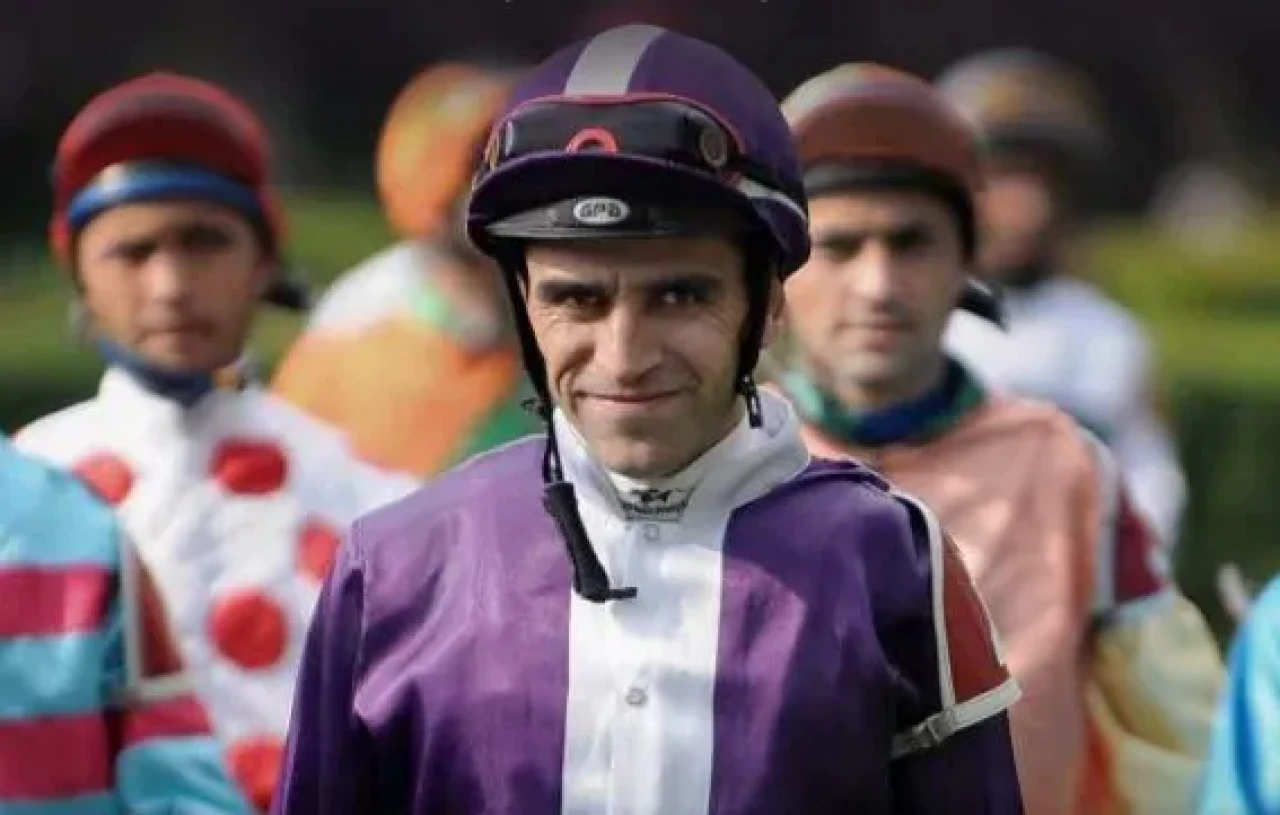 Halis Karatas Kimdir