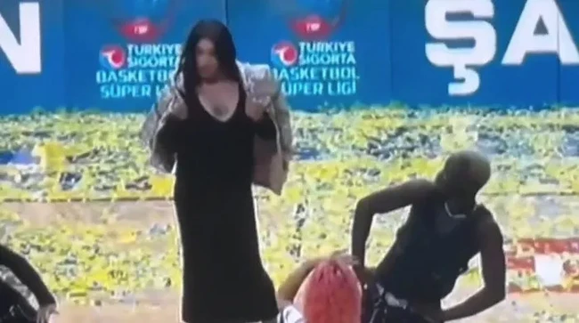 Hande Yener Sampiyonluk