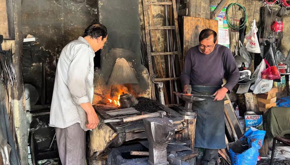 İki Kardeş Kaybolmaya Yüz Tutan Mesleği Yaşatmayaalışıyor