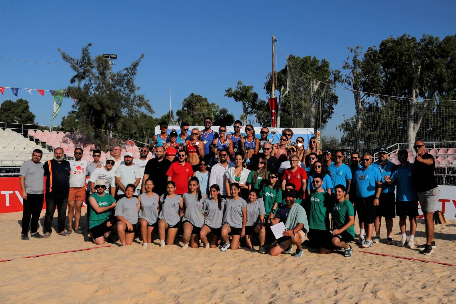 İnciraltı Plaj Sporları Tesisi