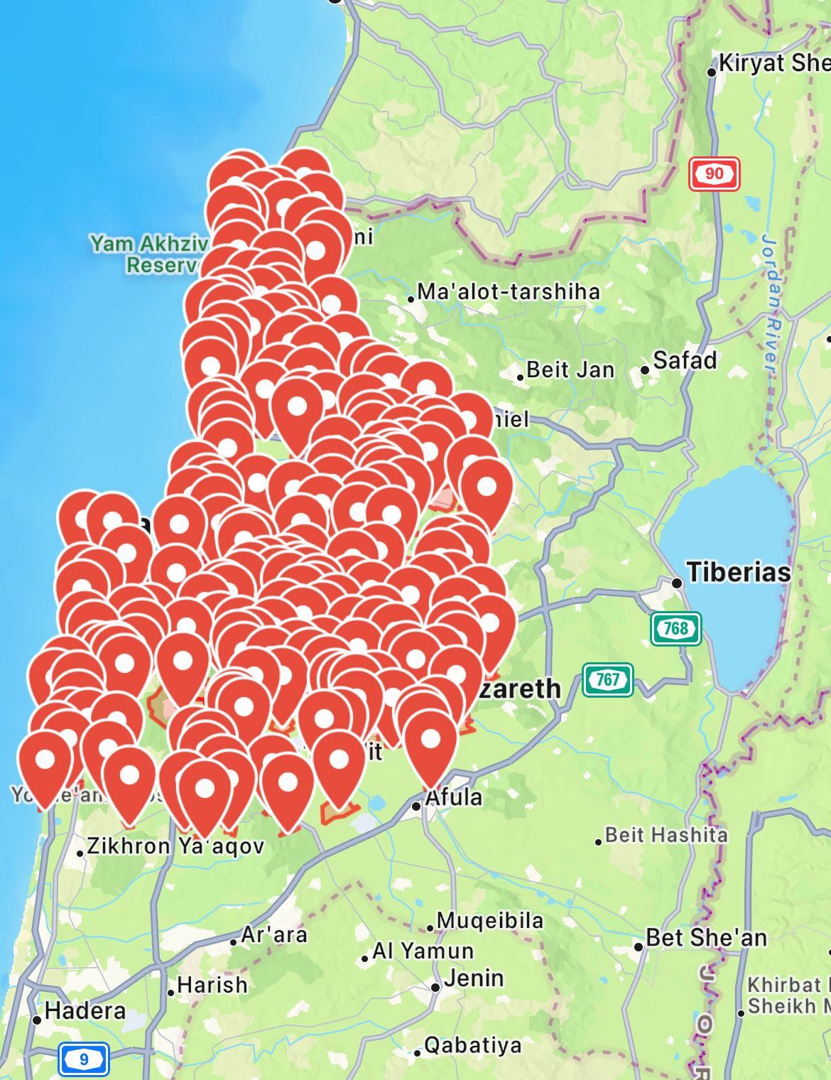 Gece boyu süren saldırılarda patlamalar ve yıkım