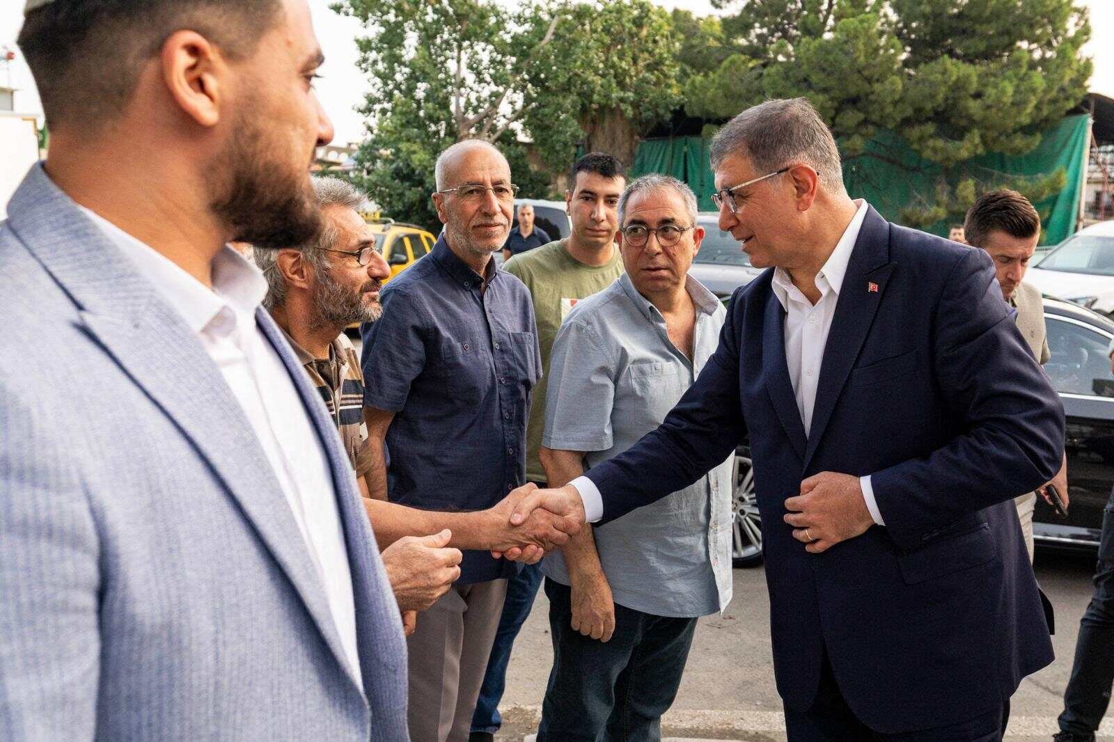 İzmir Büyükşehir Belediye Başkanı