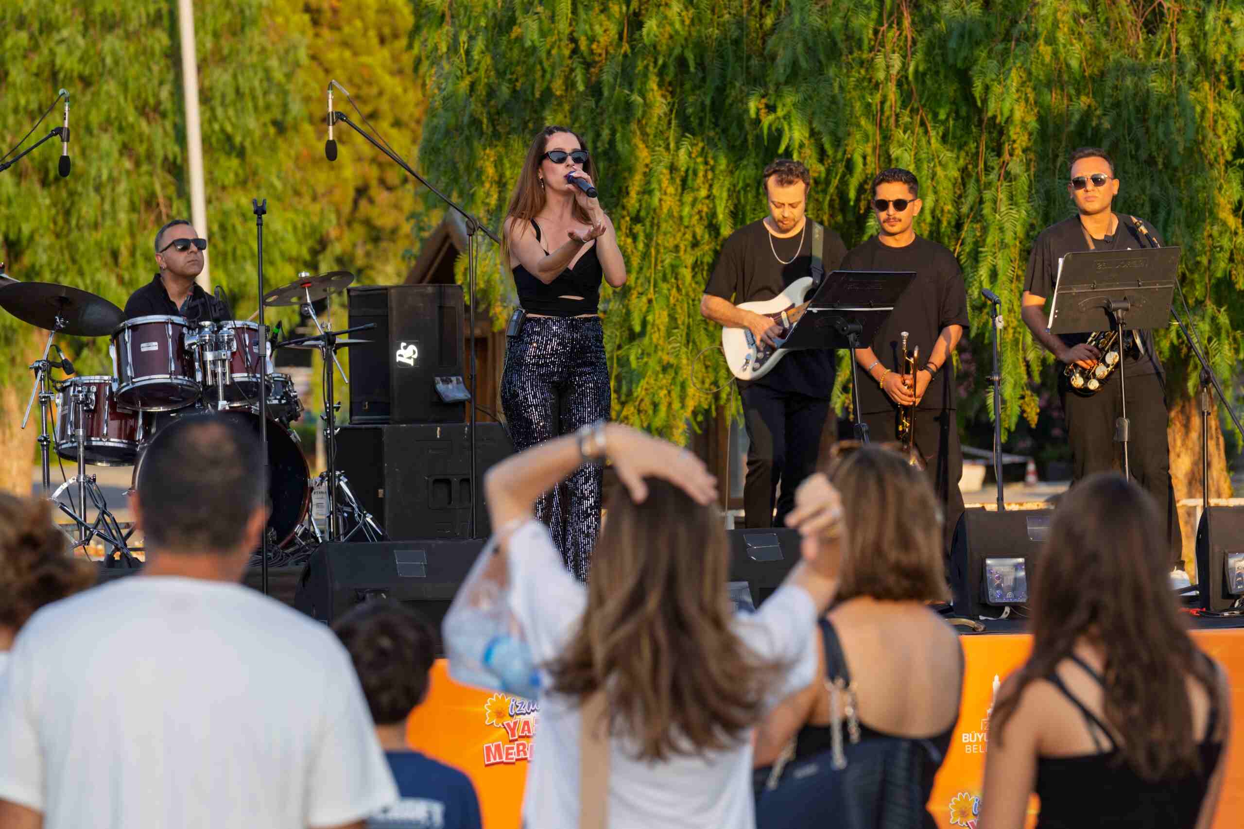 İzmir Büyükşehir Belediyesi Bandosu