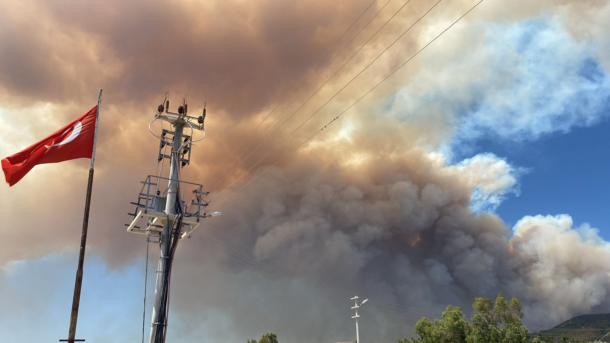 Yangın sebebi belli değil