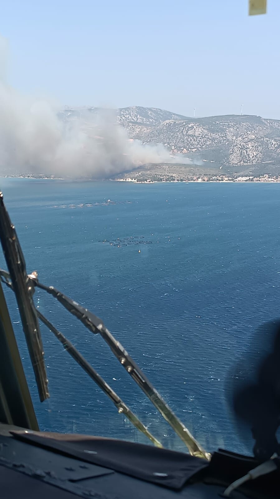 Yangın hızla büyüyor