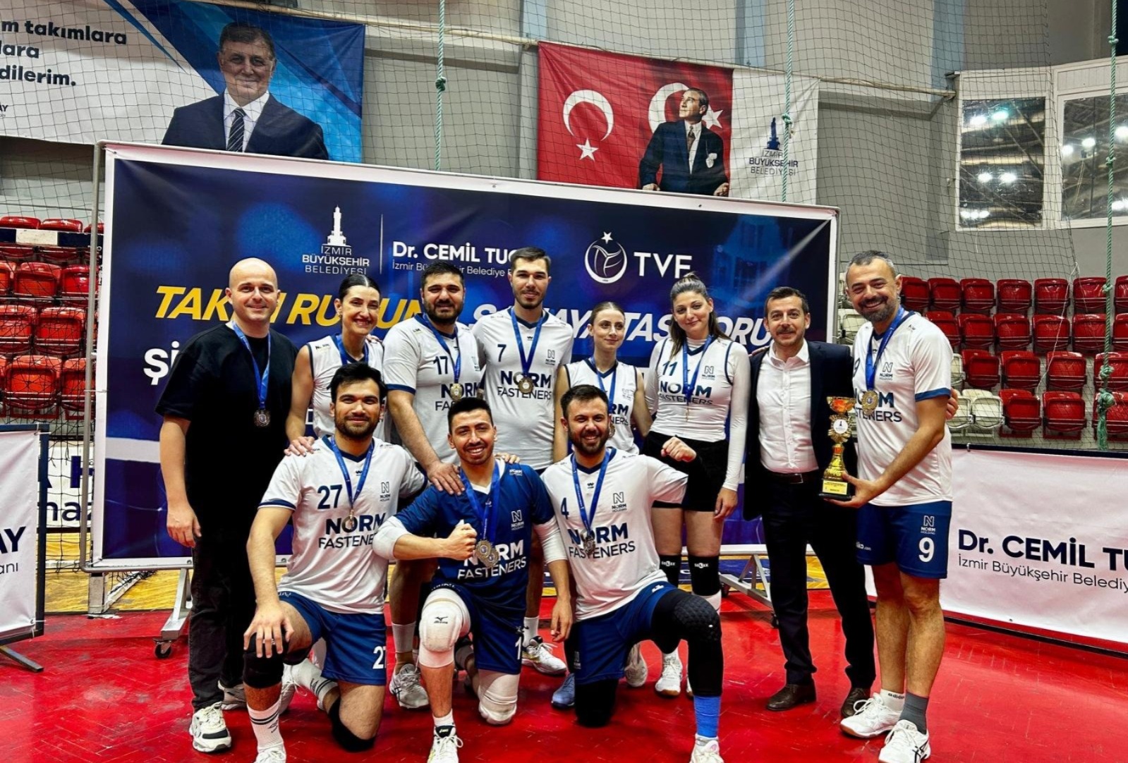 Sahada dostluk, rekabette zirve: Katılımcı takımlar