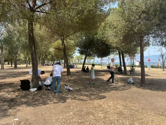 İzmir'de Piknik Alanlarında 'Bayram' Yoğunluğu
