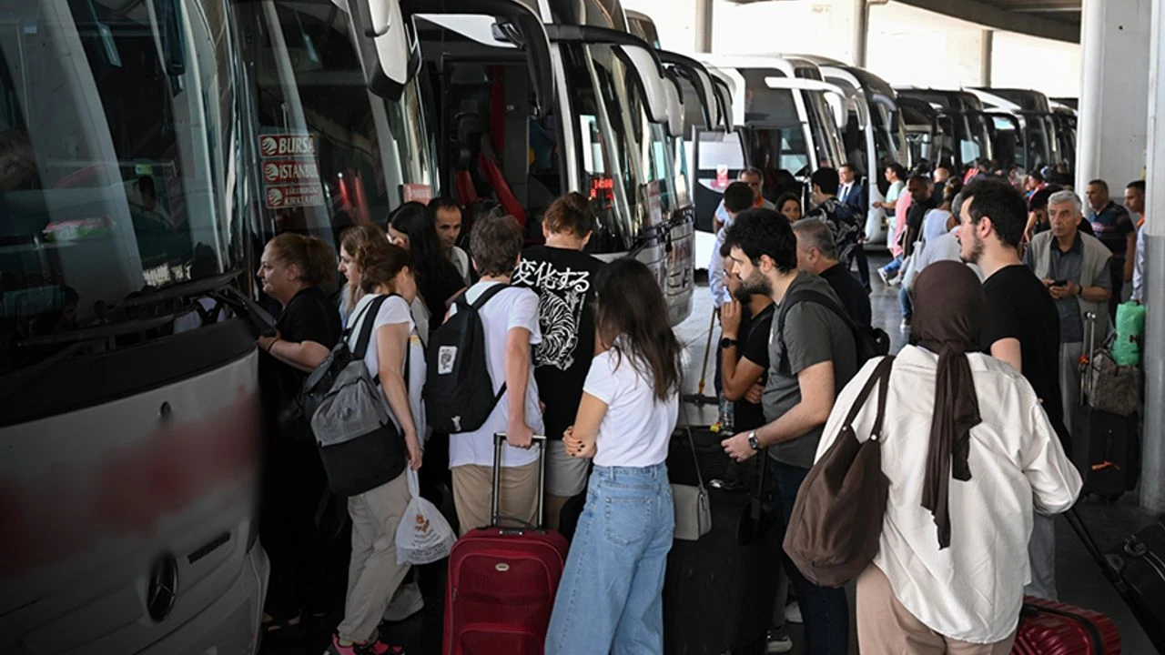 Şoförler de yoğun mesai yapıyor