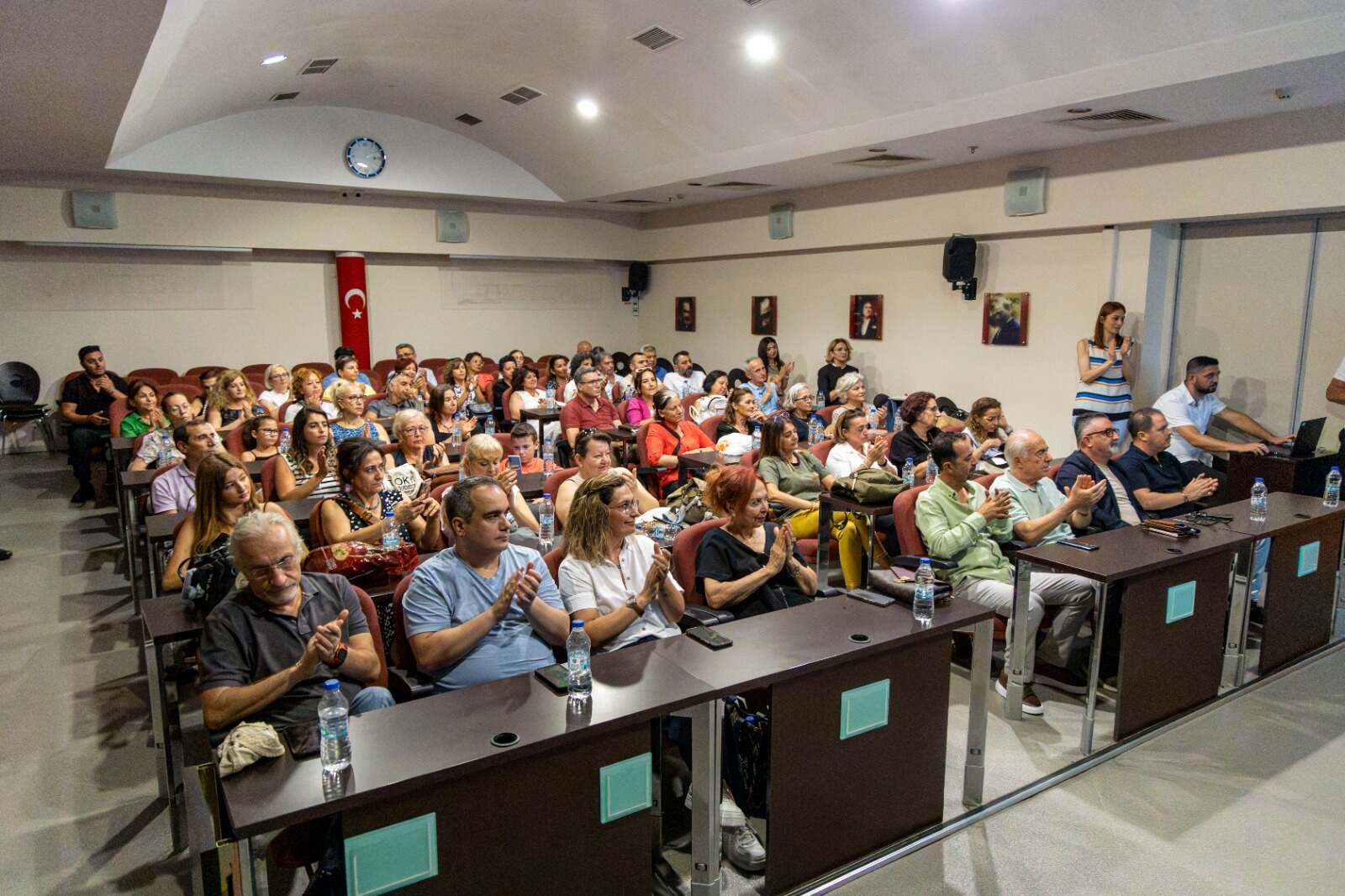 Karşıyaka Mahalle Afet Gönüllüleri